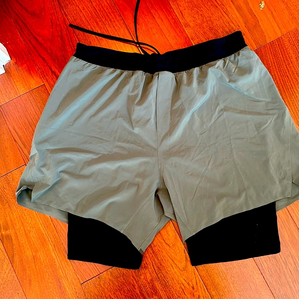 Lululemon XL shorts with liner. In great shape